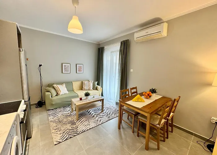 Marble Chic Getaway 1Bd Apart In Koukaki Athens