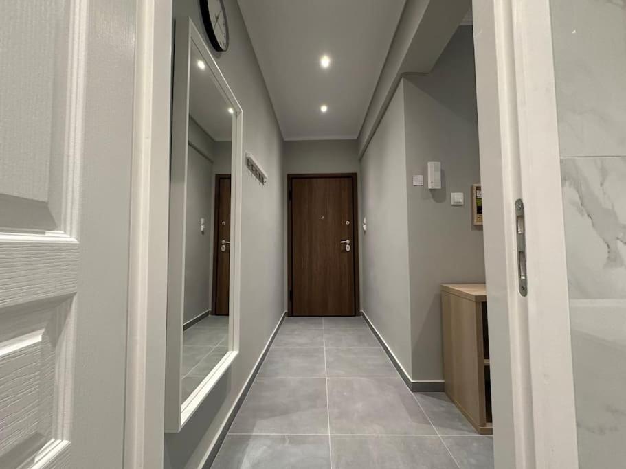 Marble Chic Getaway 1bd In Koukaki