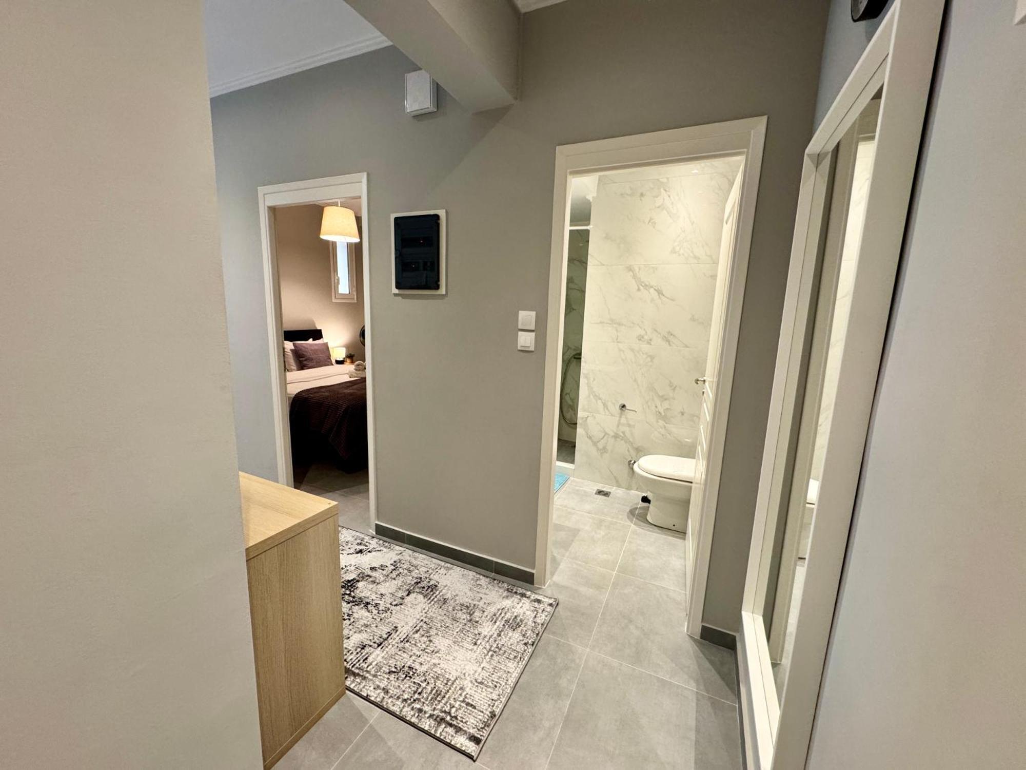 Marble Chic Getaway 1bd In Koukaki