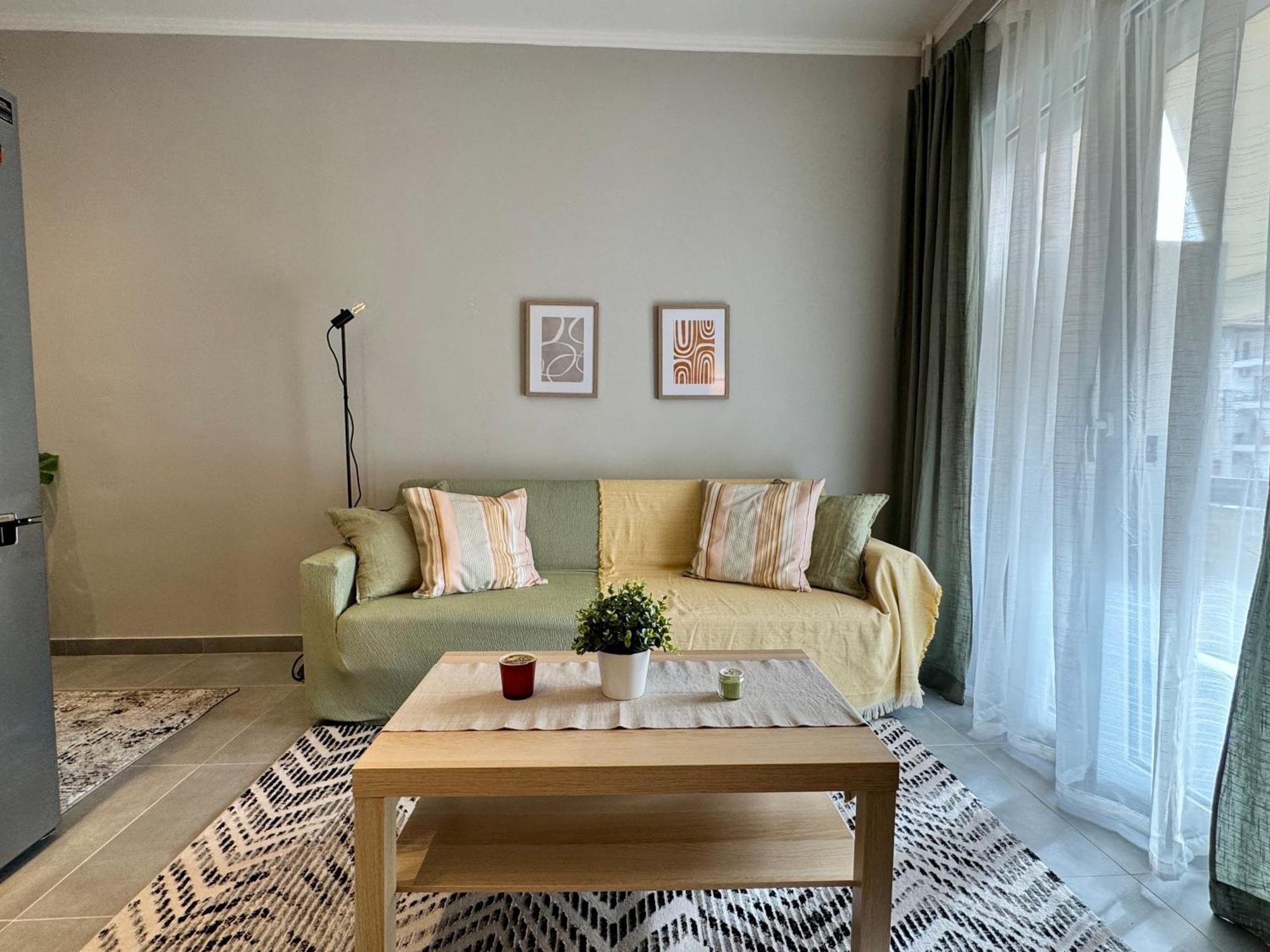 Marble Chic Getaway 1bd In Koukaki